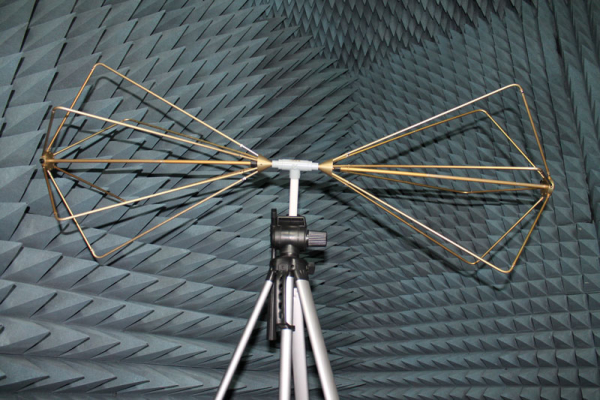 Антенна измерительная, дипольная П6-121 фото